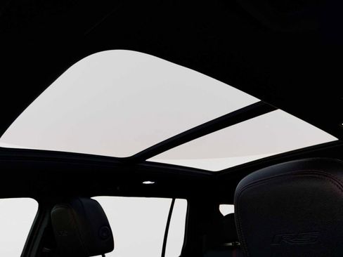 Certified 2024 Chevrolet Traverse RS w/ LPO, Floor Liner Package image 19