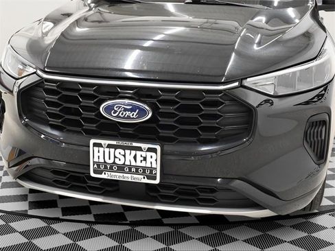 Used 2023 Ford Escape ST-Line image 16