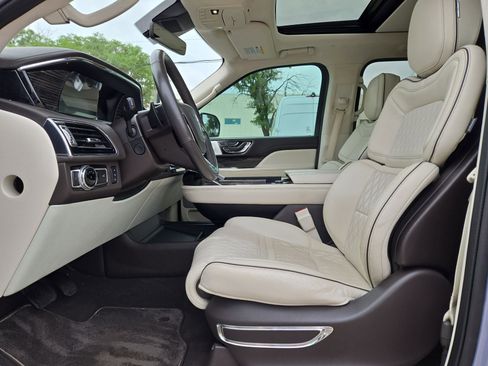 Used 2020 Lincoln Navigator Black Label AWD/4WD image 16