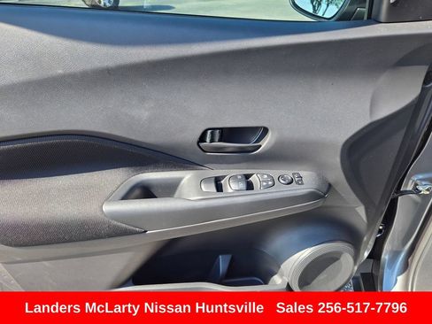 Used 2025 Nissan Kicks Play S FWD image 19