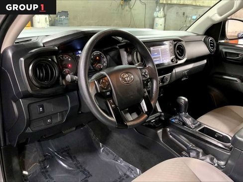 Used 2022 Toyota Tacoma SR image 14
