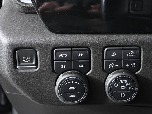 Used 2022 Chevrolet Silverado 1500 RST image 23