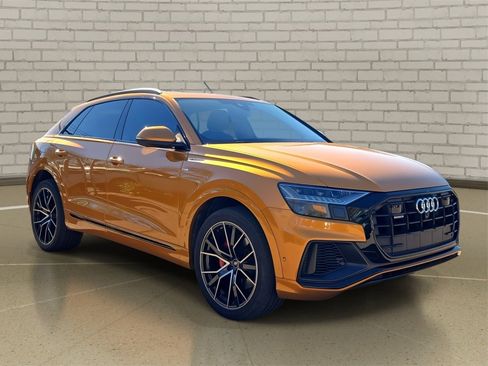 Used 2020 Audi Q8 Prestige w/ Prestige Package image 3