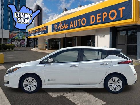 Used 2019 Nissan Leaf S w/ S Charge Package FWD image 2