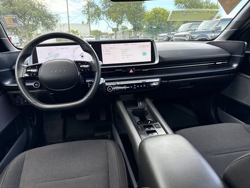 Used 2024 Hyundai Ioniq 6 SE RWD image 5