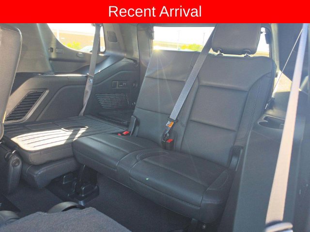 Used 2023 Chevrolet Tahoe Z71 w/ Luxury Package AWD/4WD image 10