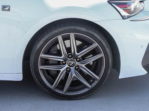 Used 2019 Lexus IS 300 RWD image 10