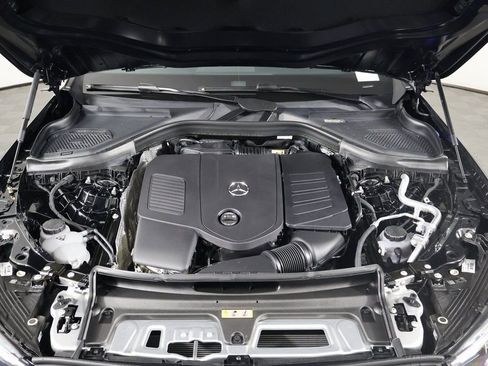 New 2026 Mercedes-Benz GLC 300 GLC 300 image 9