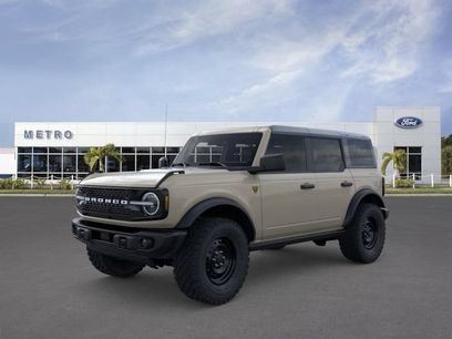 New 2026 Ford Bronco Badlands w/ Black Appearance Package