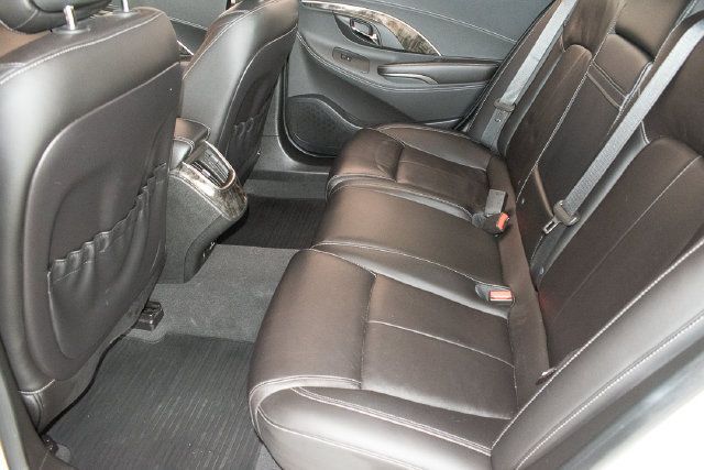 Used 2014 Buick LaCrosse Leather FWD image 16