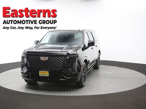 Used 2026 Cadillac Escalade ESV Luxury w/ Touring Package AWD/4WD image 64