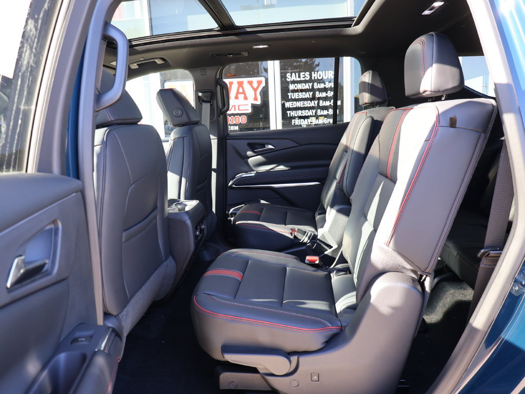 New 2027 Chevrolet Traverse RS AWD/4WD image 26