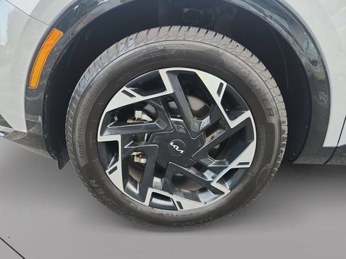 Certified 2024 Kia Sportage SX AWD/4WD image 9
