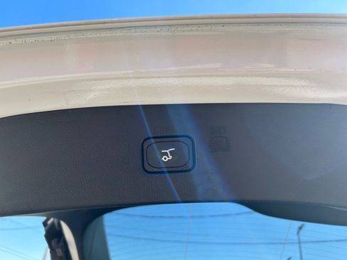 Used 2022 Ford Edge SEL w/ Convenience Package image 8