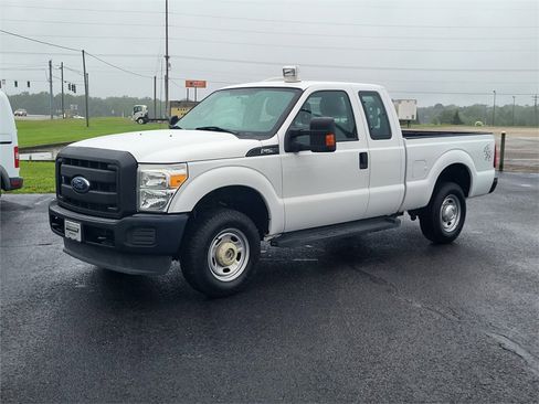Used 2015 Ford F250 XL w/ Power Equipment Group image 1