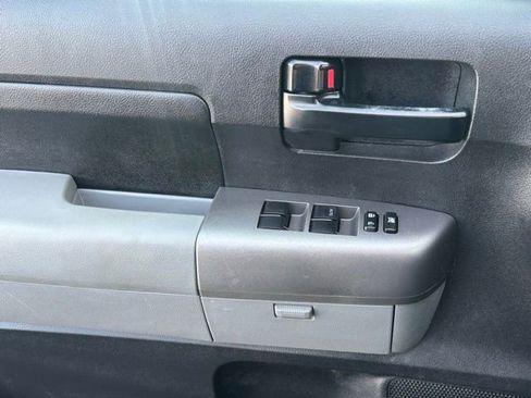 Used 2012 Toyota Tundra 4x4 Double Cab image 9