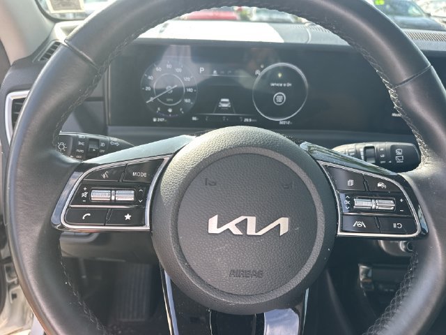 Certified 2025 Kia Seltos EX w/ EX Sunroof Package AWD/4WD image 14