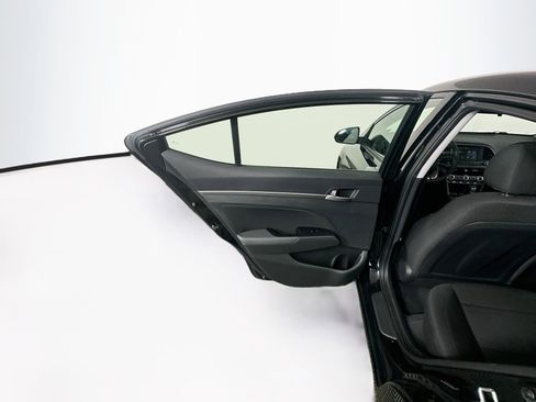 Used 2020 Hyundai Elantra SEL w/ Cargo Package (C1) FWD image 25
