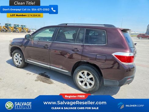Used 2011 Toyota Highlander SE w/ Tow Pkg FWD image 3