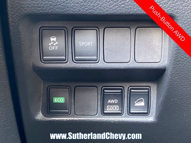 Used 2015 Nissan Rogue SV AWD/4WD image 25