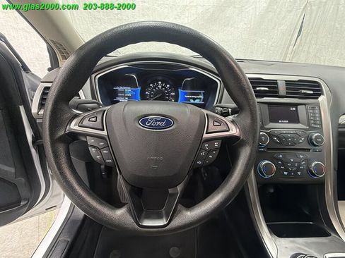 Used 2018 Ford Fusion S FWD image 4