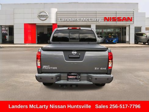 Used 2020 Nissan Frontier SV AWD/4WD image 5