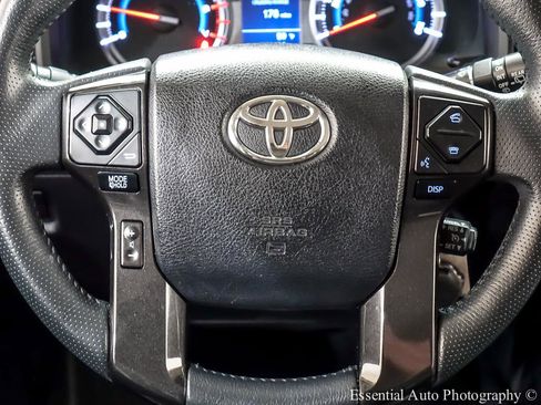 Used 2016 Toyota 4Runner Trail image 17