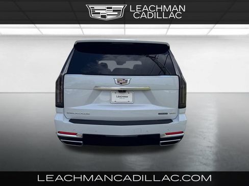 New 2026 Cadillac Escalade Luxury w/ Touring Package AWD/4WD image 4