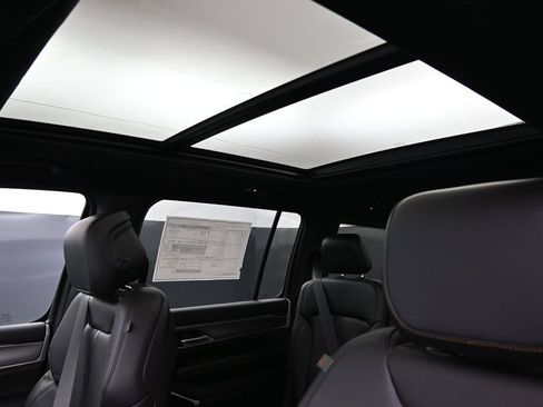 New 2026 Jeep Grand Wagoneer 4WD image 28