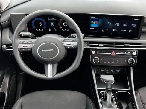 New 2026 Hyundai Tucson SEL image 17