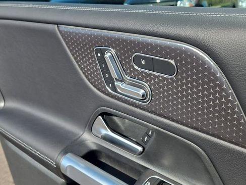 New 2026 Mercedes-Benz GLB 250 4MATIC image 21