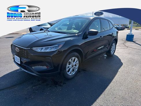 New 2026 Ford Escape Active w/ Cold Weather Package AWD/4WD image 1