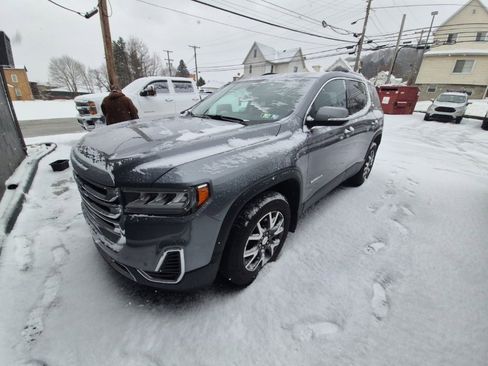 Used 2021 GMC Acadia SLE w/ Driver Convenience Package image 3
