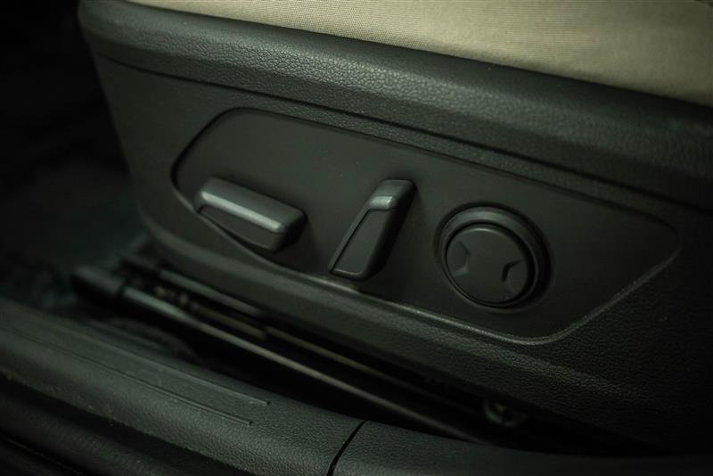 Used 2025 Hyundai Sonata SEL FWD image 16