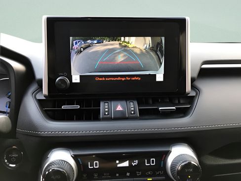 Certified 2023 Toyota RAV4 XLE Premium AWD/4WD image 20