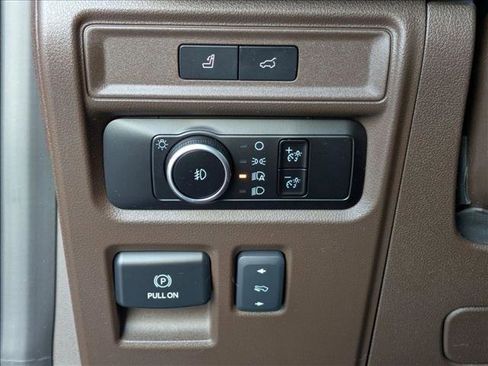 Used 2024 Ford Expedition King Ranch image 12