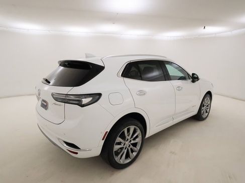 Used 2022 Buick Envision Avenir w/ Technology Package II image 3