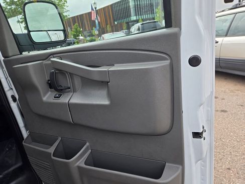 Used 2021 Chevrolet Express 2500 w/ Driver Convenience Package image 22