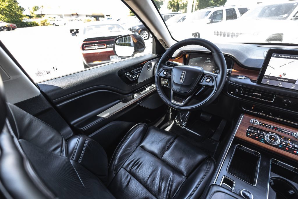 Used 2020 Lincoln Aviator Reserve w/ Equipment Group 202A AWD/4WD image 24