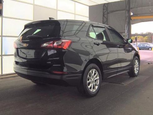 Used 2020 Chevrolet Equinox LS image 4