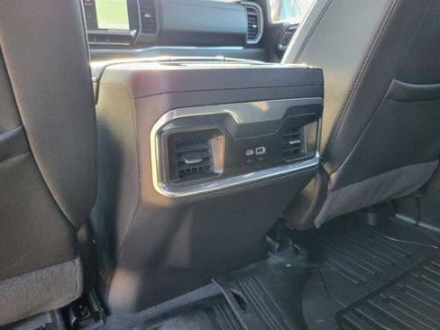 Used 2023 GMC Sierra 1500 SLT image 29