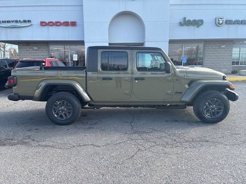 New 2026 Jeep Gladiator Sport image 8