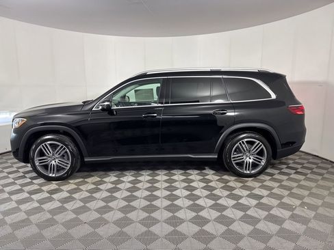 New 2026 Mercedes-Benz GLS 450 4MATIC image 2