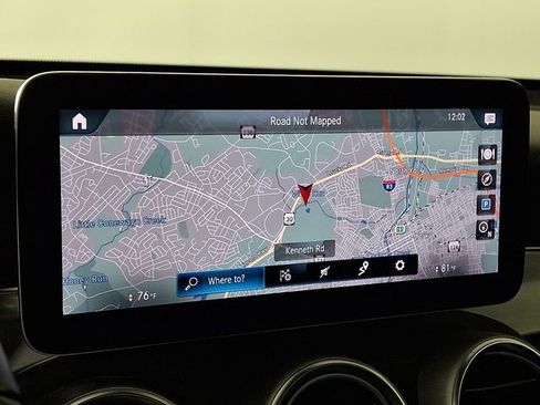 Used 2021 Mercedes-Benz GLC 300 4MATIC image 3