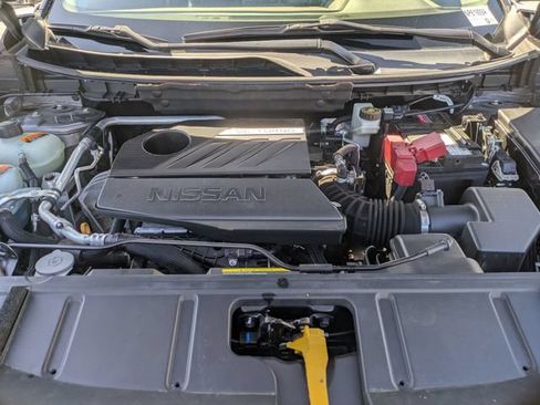 Used 2023 Nissan Rogue SV w/ SV Premium B Package FWD image 13
