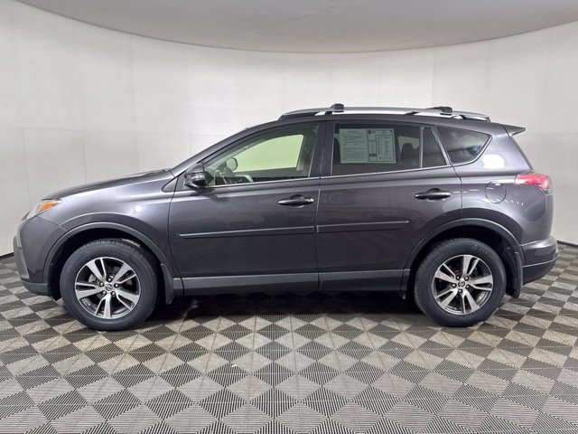 Used 2017 Toyota RAV4 XLE FWD image 7