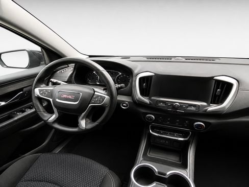 Used 2024 GMC Terrain SLE AWD/4WD image 14