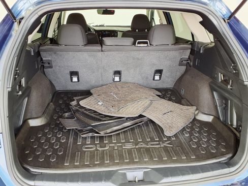 Used 2021 Subaru Outback Premium AWD/4WD image 9