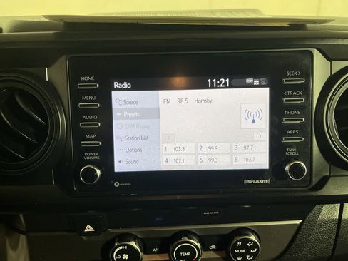 Used 2022 Toyota Tacoma SR image 18