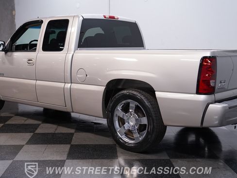 Used 2005 Chevrolet Silverado 1500 SS w/ Safe And Sound Package RWD image 8